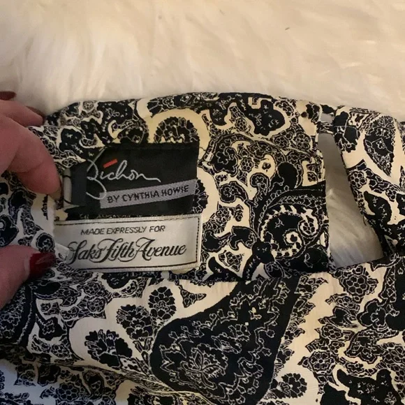 Pattern Dress - Picture 3 of 3